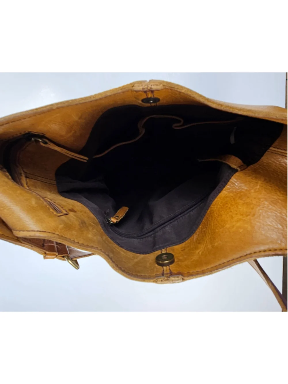Duluth Trading Co Leather Hobo Shoulder Bag Brown Distressed Full Grain Purse